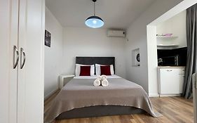 Opera Apartments - Choose Balkans