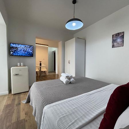 Central Studio Apartments Tirana Buitenkant foto