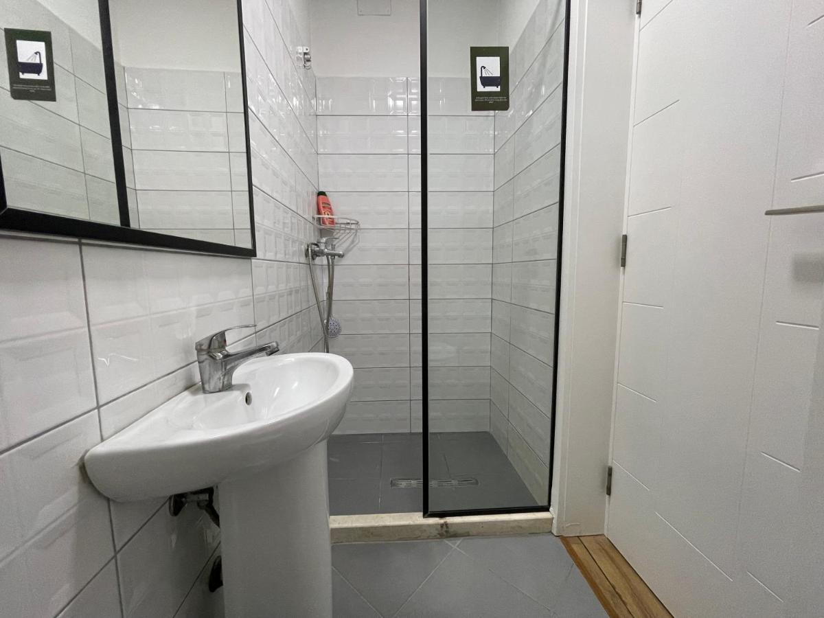 Central Studio Apartments Tirana Buitenkant foto