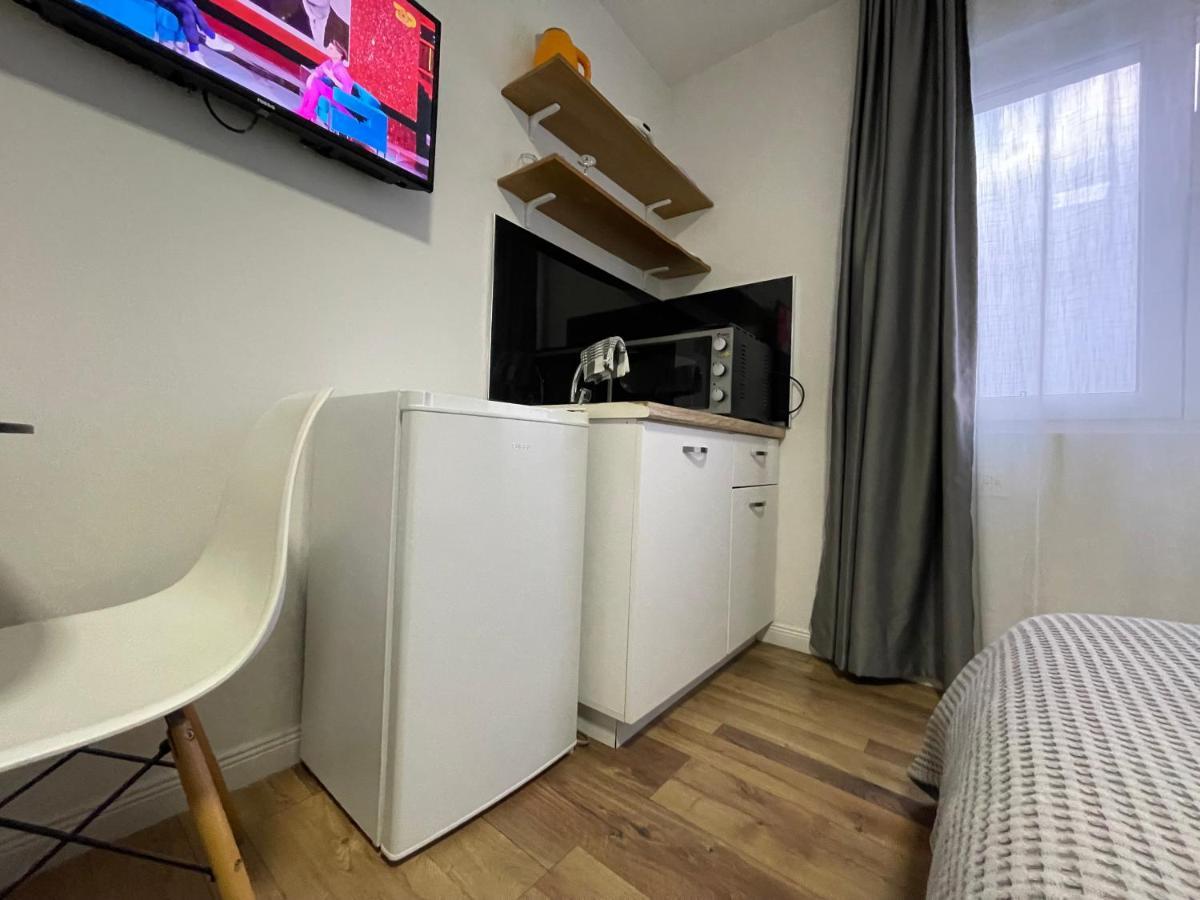 Central Studio Apartments Tirana Buitenkant foto