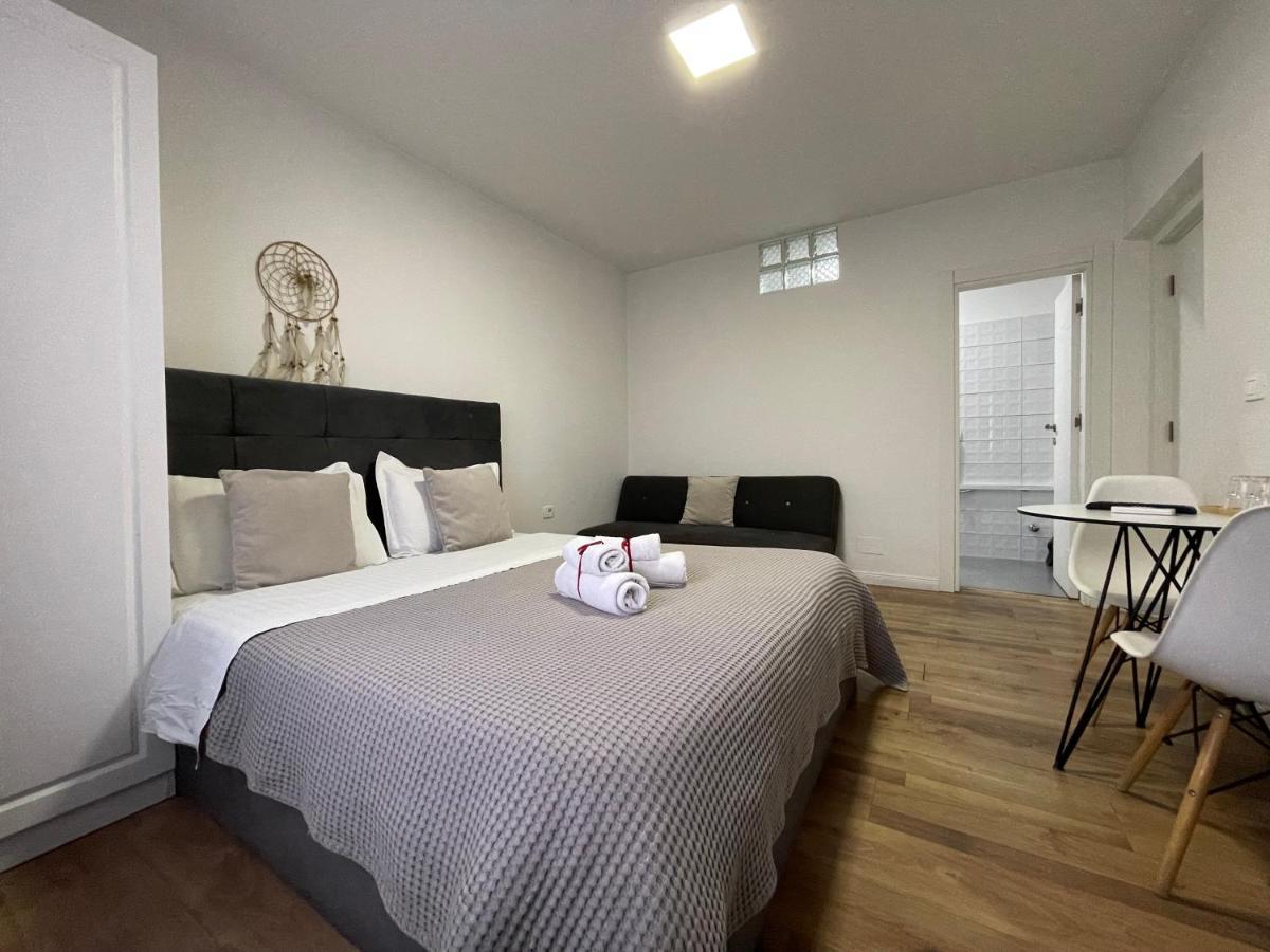 Central Studio Apartments Tirana Buitenkant foto