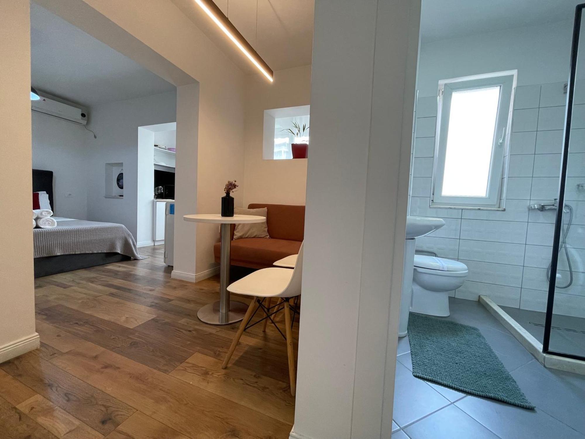 Central Studio Apartments Tirana Buitenkant foto